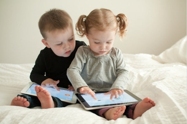 Encouraging Healthy Play: Tips to Limit Kids' Screen Time